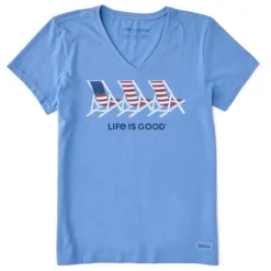 Life Is Good Women's Three Americana Beach Chairs Crusher Vee Short-Sleeve T-Shirt