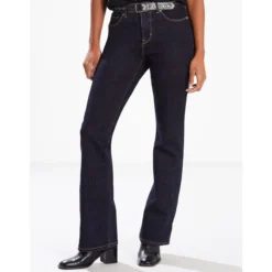 Levi's Women's Classic Fit Boot Leg Jean